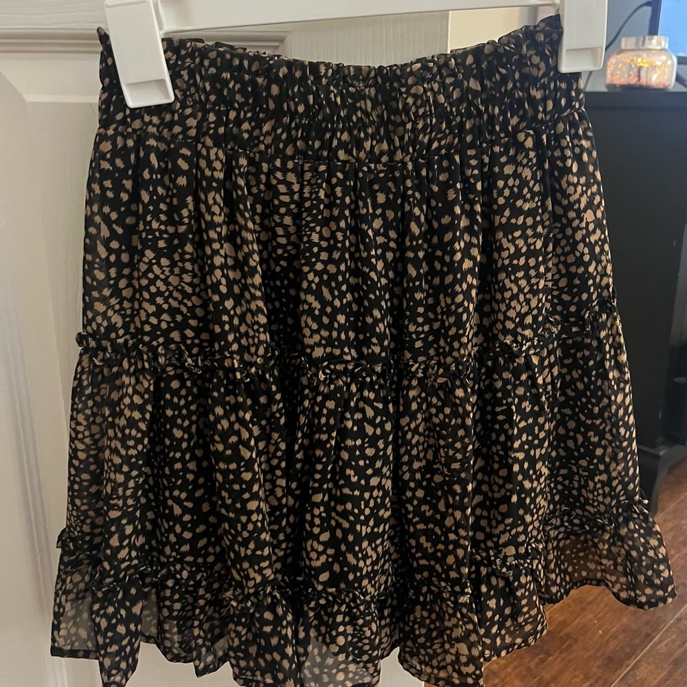 Cute higher waisted skirt